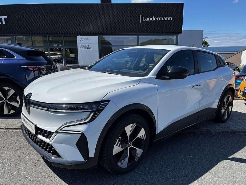 Gebraucht Renault Megane E-Tech Equilibre 96 kW (131 PS) 2022 Polar weiss Limousine