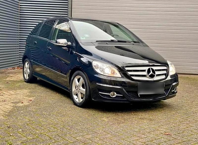 Schwarz Gebraucht 2009 Mercedes B200 AMG Van / Kleinbus | 2.500 € (Superpreis) - Bild 1/4