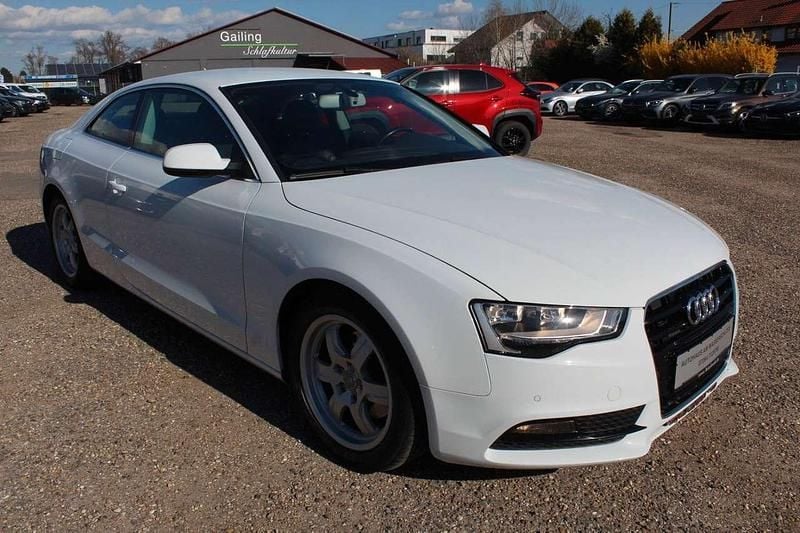 Gebraucht Audi A5 S-Line 177 PS (130 kW) 2014 Gletscherweiss Coupé