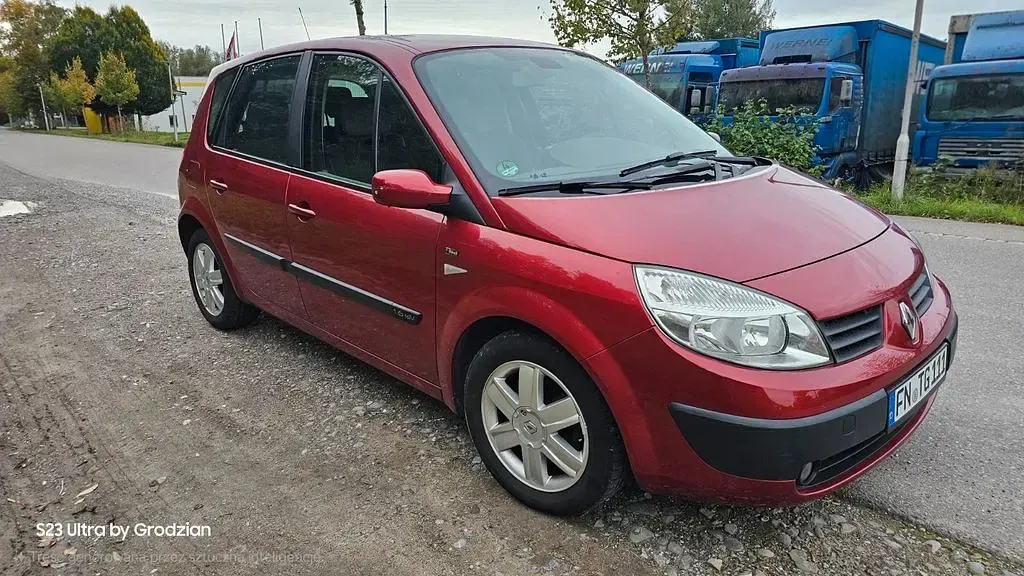 Gebraucht Renault Scénic II Avantage 113 PS (83 kW) 2005 Rot Van / Kleinbus