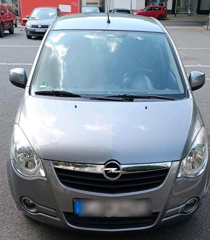Grau Gebraucht 2010 Opel Agila Kleinwagen | 2.600 € (Fairer Preis) - Bild 1/4