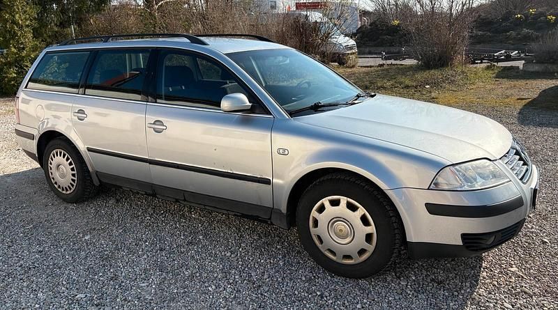 Gebraucht VW Passat 131 PS (96 kW) 2004 Silber Kombi