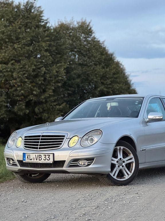 Silber Gebraucht 2007 Mercedes 280 Limousine | 5.500 € - Bild 1/4