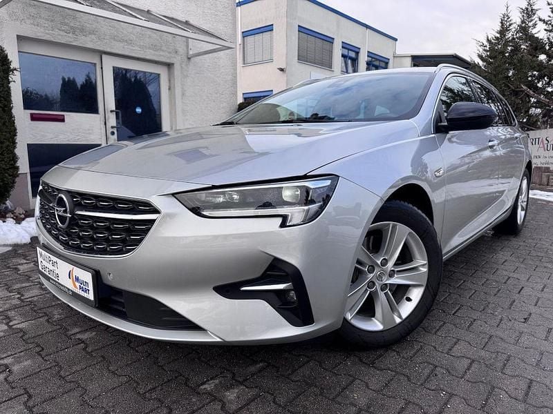 Gebraucht Opel Insignia 122 PS (89 kW) 2022 Argonsilber/sovereign/switchbl Kombi