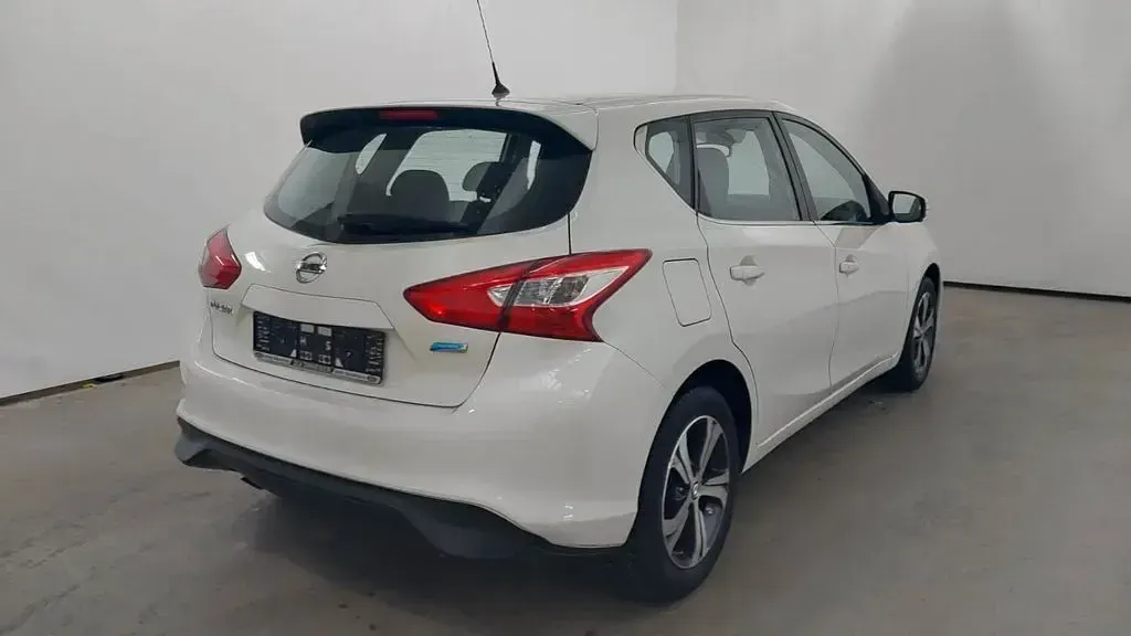 Gebraucht Nissan Pulsar Acenta 110 PS (80 kW) 2016 Weiß Kleinwagen
