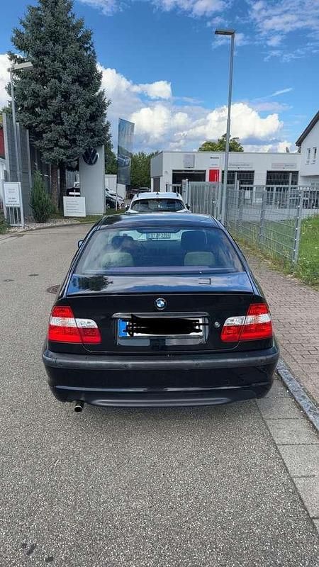 Schwarz Gebraucht 2003 BMW 316 M Sport Limousine | 4.700 € (Fairer Preis) - Bild 1/4