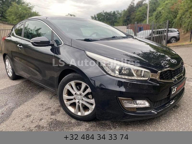 Schwarz Gebraucht 2014 Kia Ceed Limousine | 3.999 € (Guter Preis) - Bild 1/4