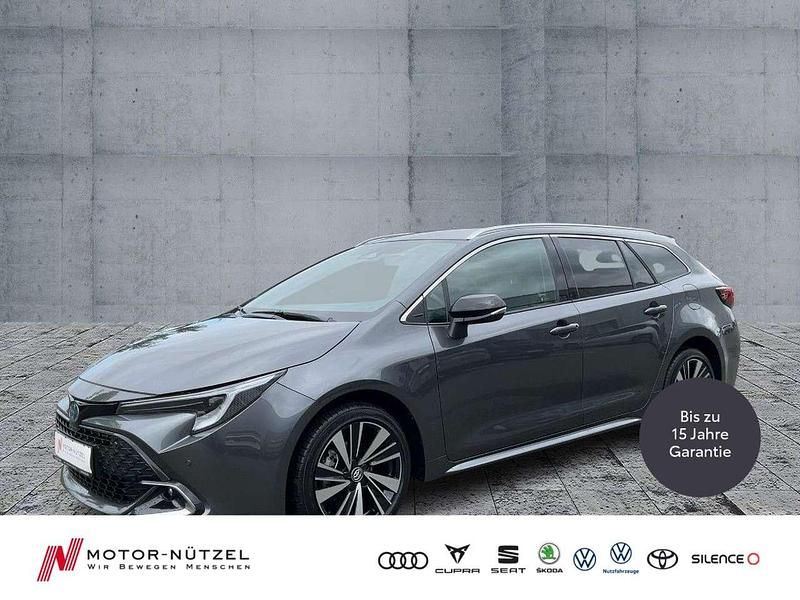 Grey metallic Neu 2025 Toyota Corolla Kombi | 29.930 € (Guter Preis) - Bild 1/4