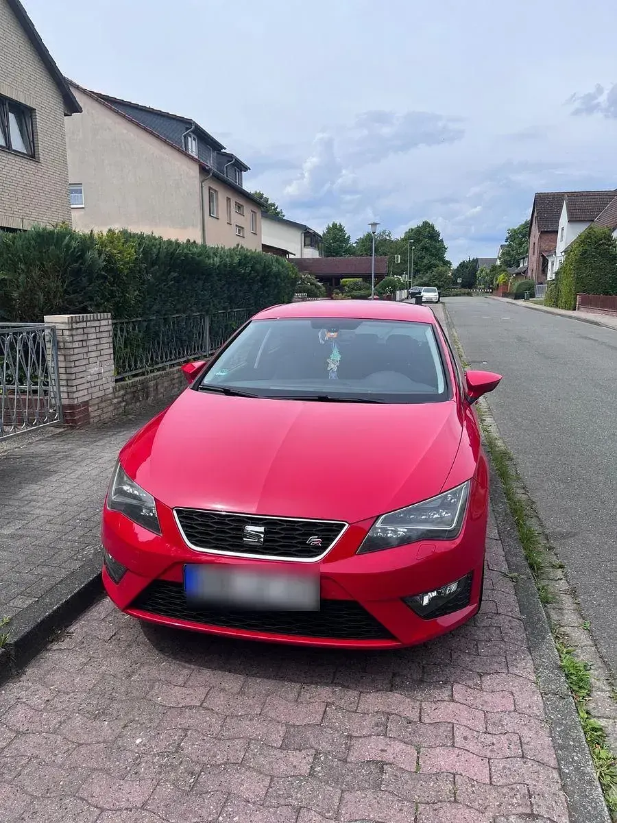Gebraucht Seat Leon FR 140 PS (102 kW) 2013 Rot Limousine
