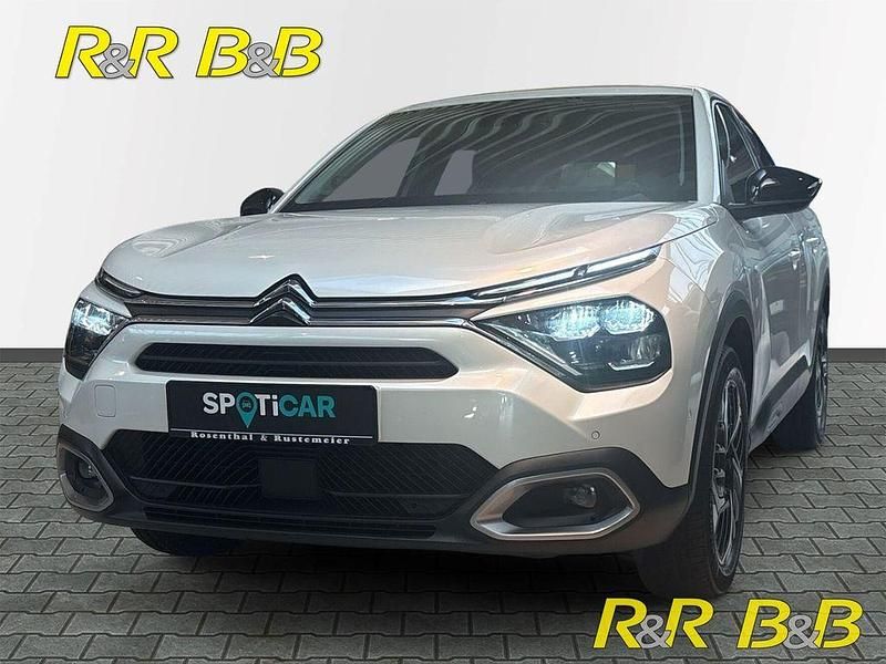 Weiss Gebraucht 2024 Citroën C4 PureTech Limousine | 21.690 € (Teuer) - Bild 1/4
