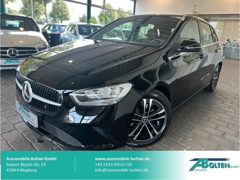 Schwarz Gebraucht 2023 Mercedes B200 Van / Kleinbus | 28.890 € (Superpreis) - Bild 1/4