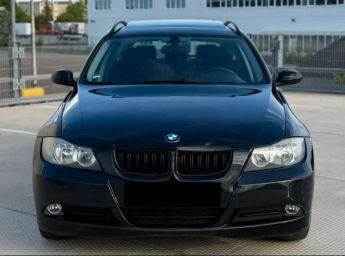 Gebraucht BMW 318 129 PS (94 kW) 2006 Schwarz Kombi