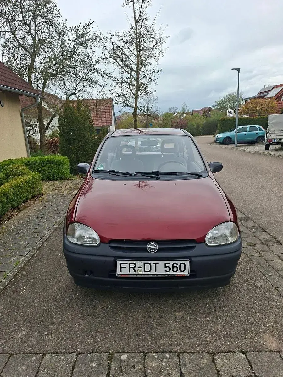 Gebraucht Opel Corsa Swing 60 PS (44 kW) 1994 Violet Kleinwagen