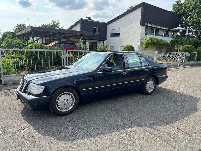 Blau Gebraucht 1997 Mercedes S320 Limousine | 17.900 € (Teuer) - Bild 1/4