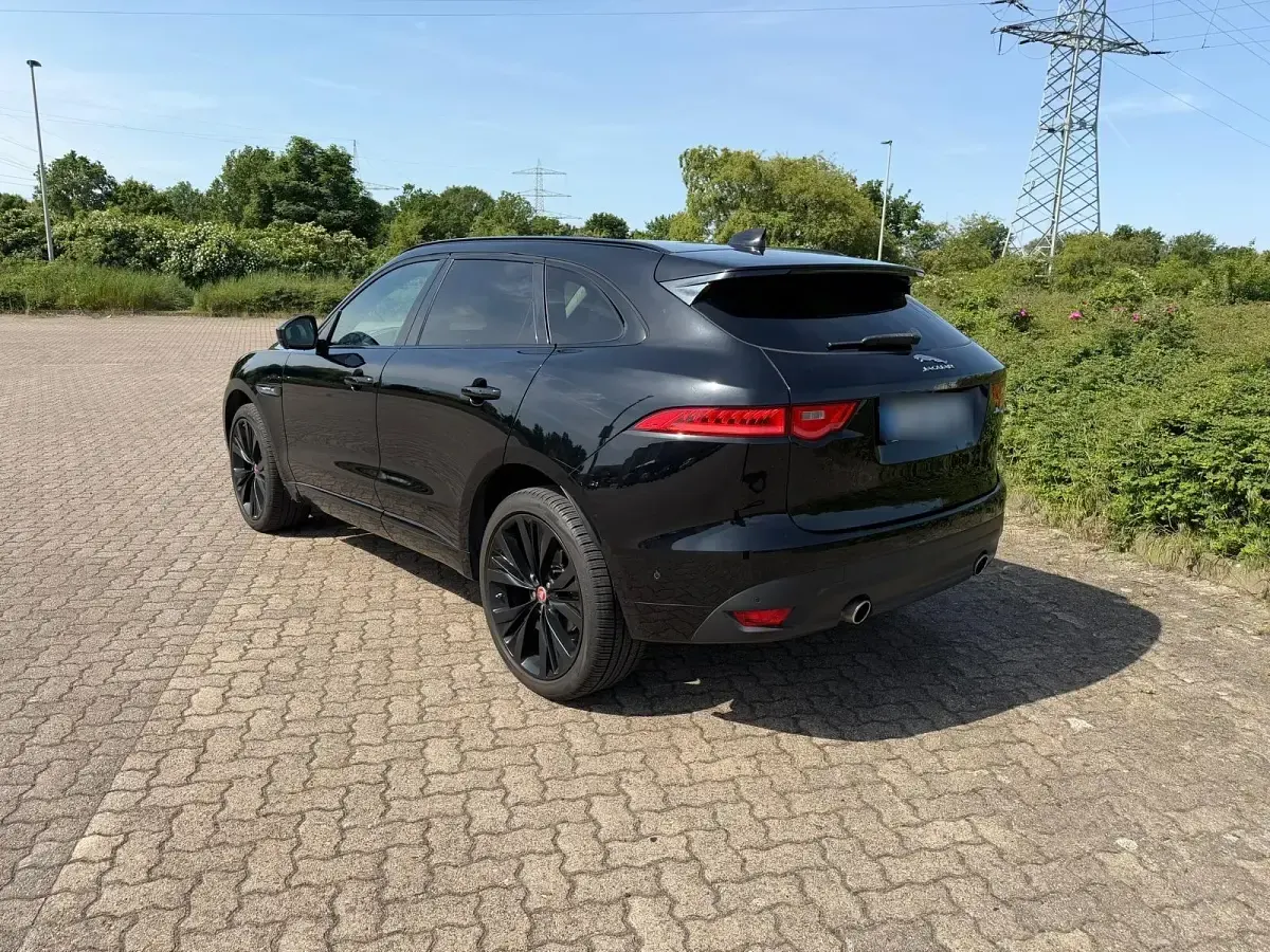 Gebraucht Jaguar F-Pace 300 PS (220 kW) 2016 Schwarz SUV
