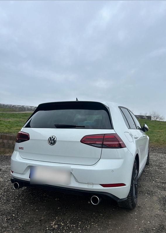 Gebraucht VW Golf GTI 249 PS (183 kW) 2019 Weiß Coupé