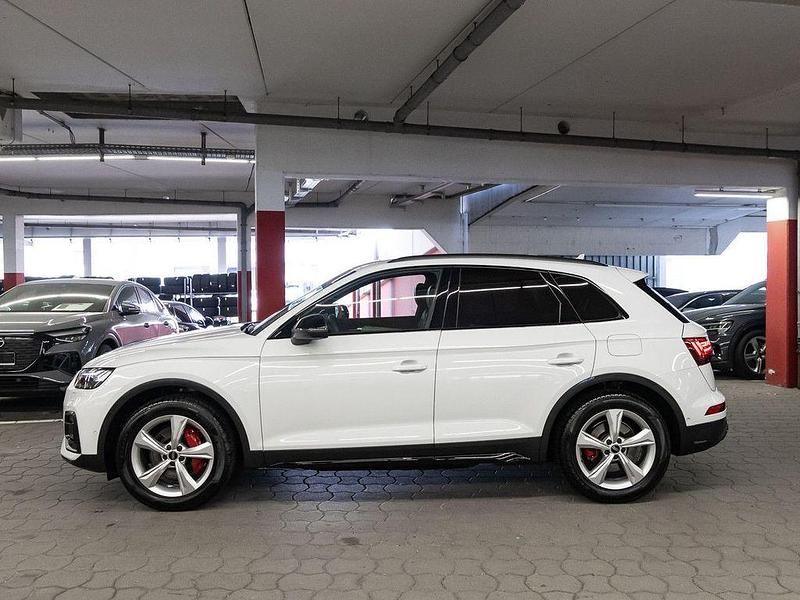Gebraucht Audi Q5 Advanced Plus 299 PS (219 kW) 2025 Gletscherweiß metallic SUV