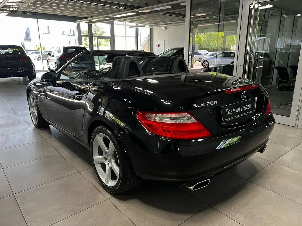 Gebraucht Mercedes SLK200 184 PS (135 kW) 2015 Schwarz Cabrio