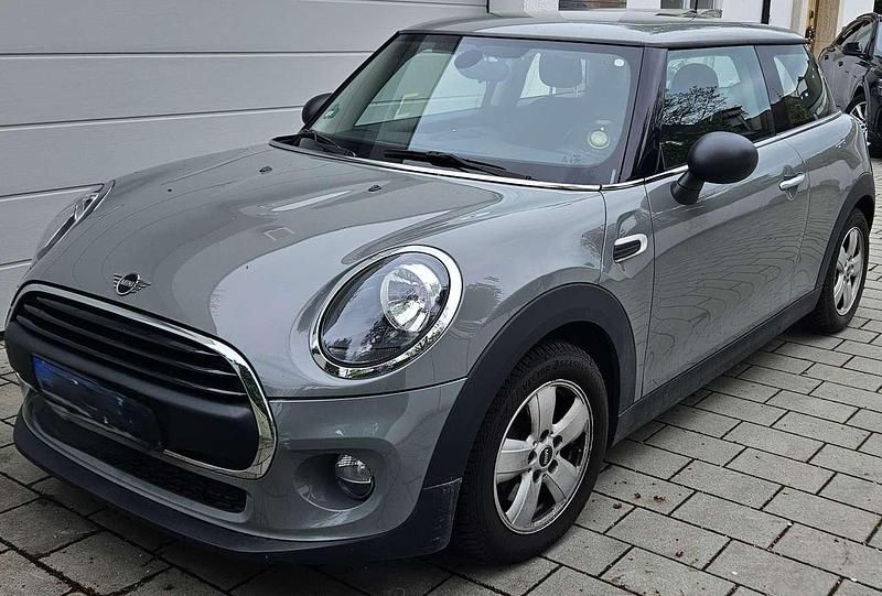Gebraucht Mini ONE 75 PS (55 kW) 2019 Grau Kleinwagen
