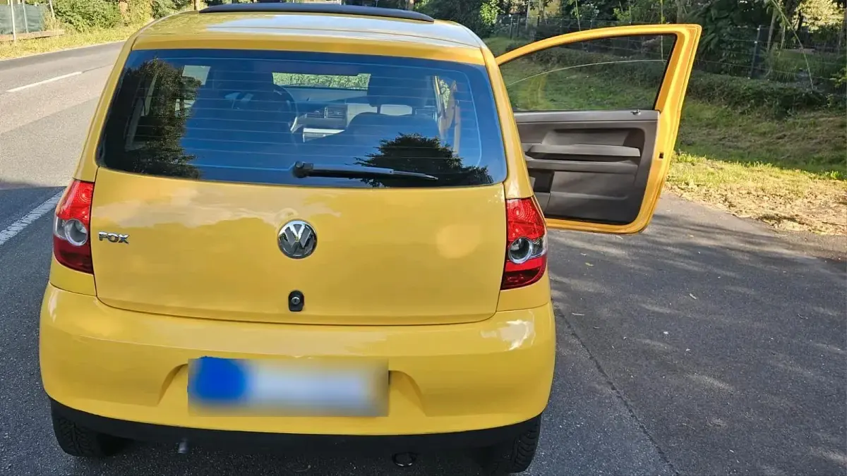 Usado VW Fox 55 CV (40 kW) 2007 Amarillo Utilitario
