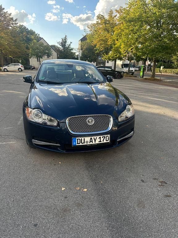 Blau Gebraucht 2008 Jaguar XF Luxury Limousine | 8.240 € (Fairer Preis) - Bild 1/4