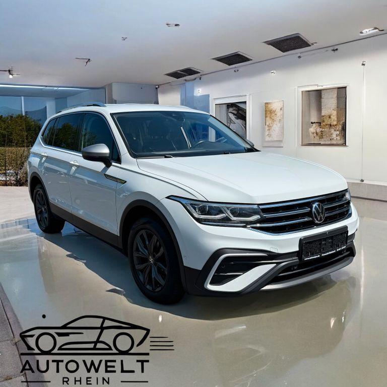 Weiß Gebraucht 2022 VW Tiguan Allspace Life SUV | 25.200 € (Etwas zu teuer) - Bild 1/4