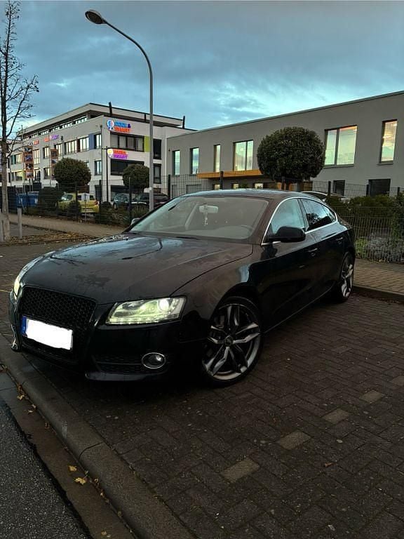 Schwarz Gebraucht 2010 Audi A5 Sportback Kleinwagen | 8.950 € (Guter Preis) - Bild 1/4