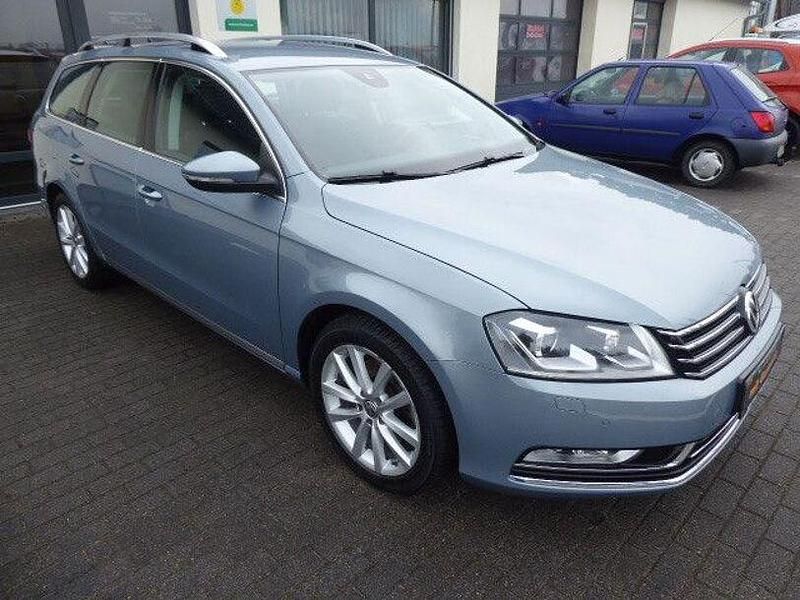 Gebraucht VW Passat Highline 160 PS (117 kW) 2012 Grau Kombi