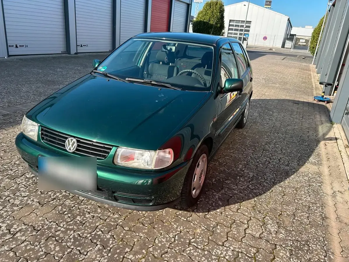 Używany VW Polo 50 KM (36 kW) 1998 Zielony Hatchback