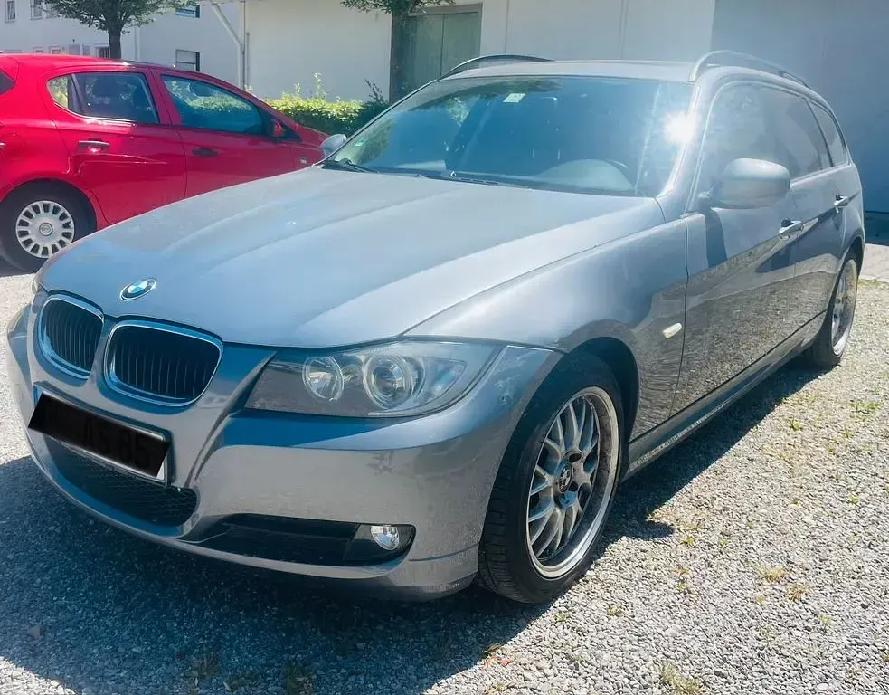 Gebraucht BMW 318 Performance 143 PS (105 kW) 2009 Silber Kombi