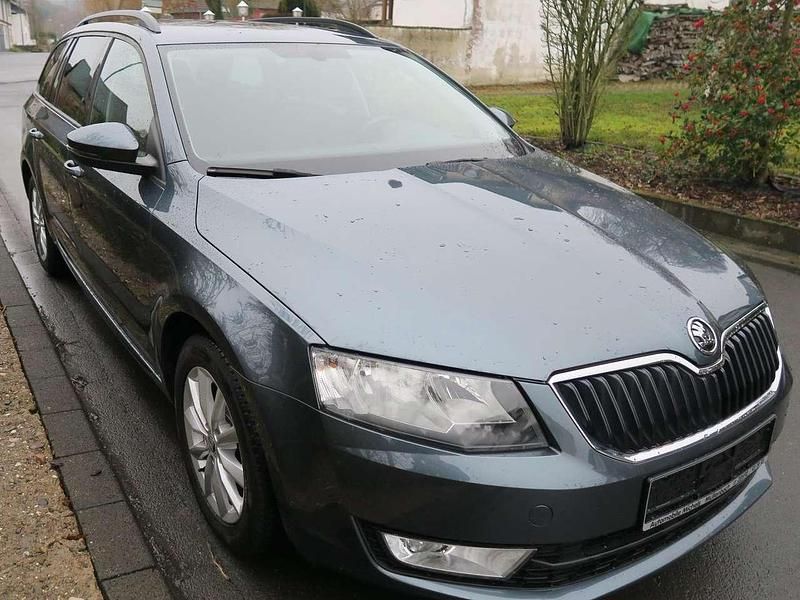 Gebraucht Skoda Octavia Style 150 PS (110 kW) 2017 Quarzgrau metallic Kombi