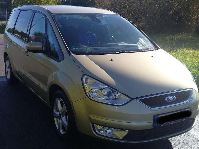 Gold Gebraucht 2006 Ford Galaxy Van / Kleinbus | 7.200 € (Fairer Preis) - Bild 1/4
