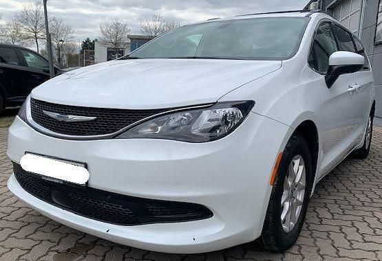 Gebraucht Chrysler Pacifica 291 PS (214 kW) 2021 Weiß Van