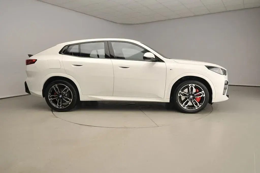 Gebraucht BMW X2 M Sport 170 PS (125 kW) 2025 Weiß SUV