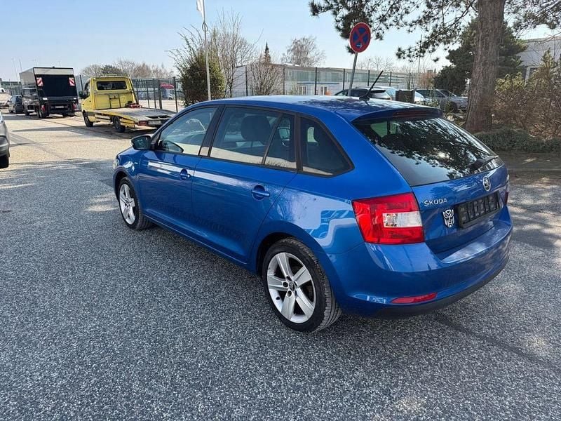 Gebraucht Skoda Rapid Drive 90 PS (66 kW) 2017 Blau Kleinwagen