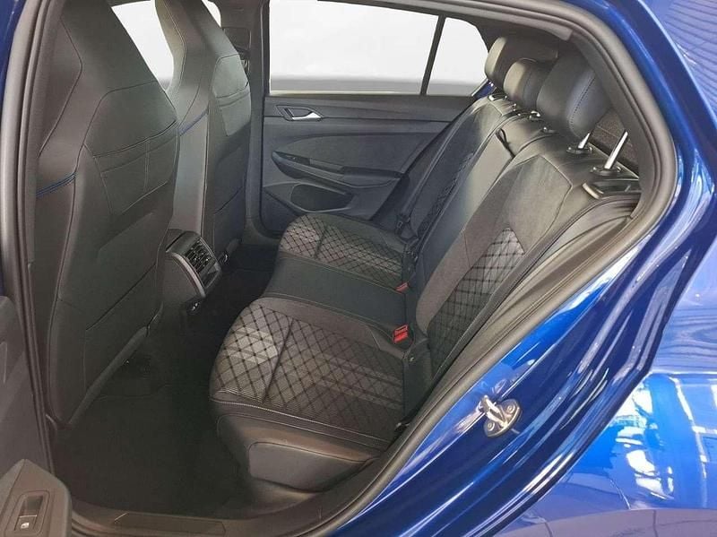 Gebraucht VW Golf VIII R-line 150 PS (110 kW) 2025 Blau Limousine