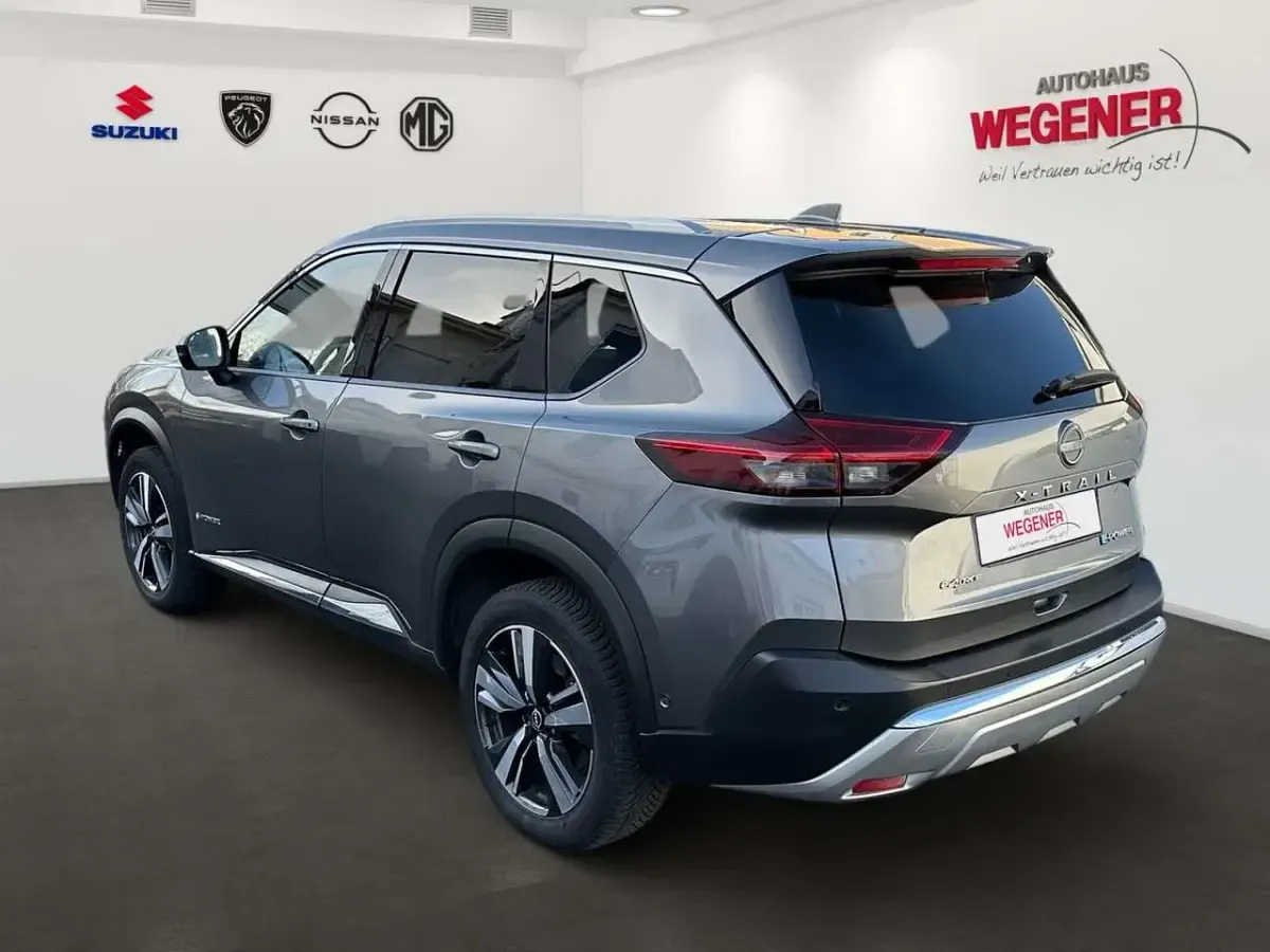 Gebraucht Nissan X-Trail Tekna 213 PS (156 kW) 2023 Grau SUV