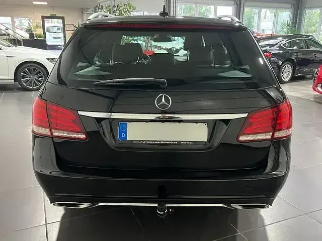 Usata Mercedes E250 211 CV (155 kW) 2013 Nero Berlina