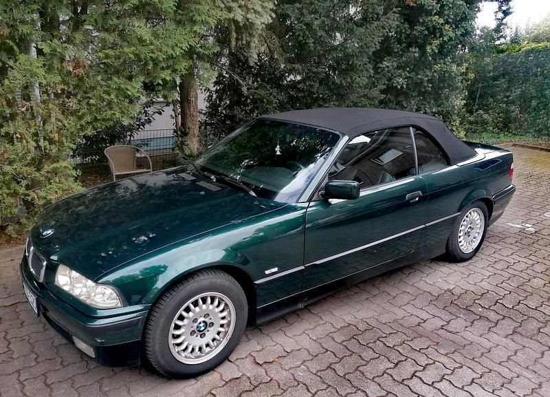 Grün Gebraucht 1999 BMW 318 Cabriolet Cabrio | 6.500 € (Fairer Preis) - Bild 1/4