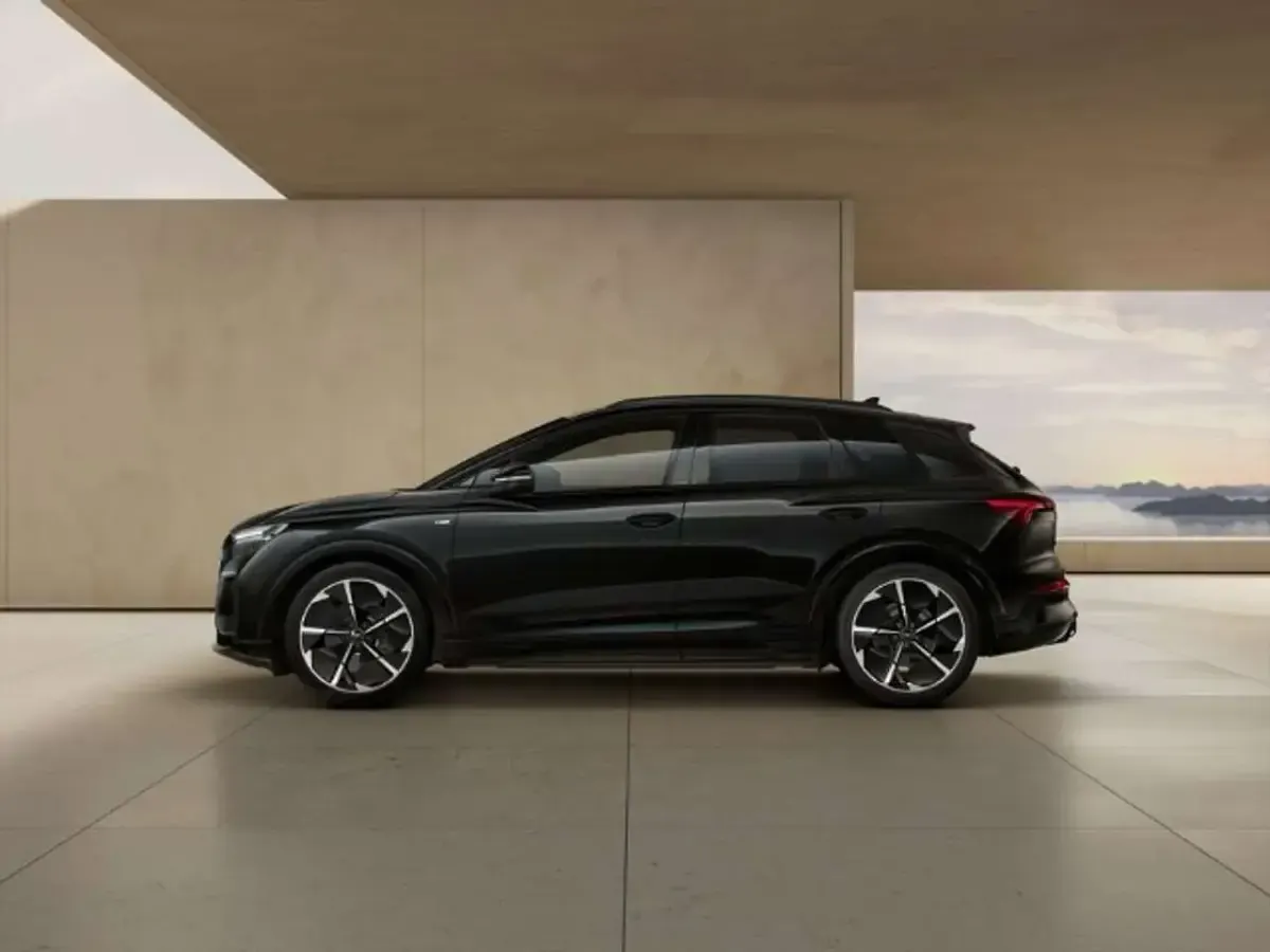 Nowe Audi Q4 e-tron Performance 210 kW (286 KM) 2026 Czarny SUV