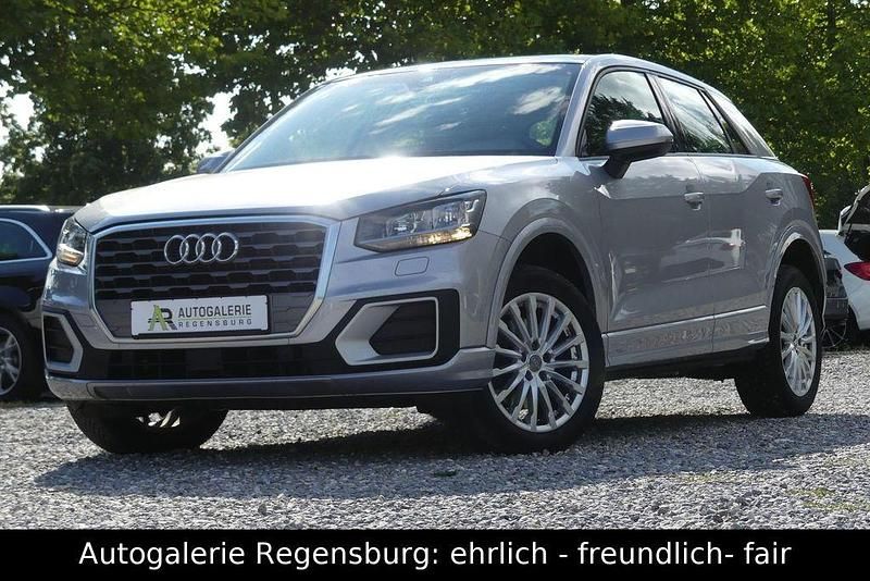 Gebraucht Audi Q2 Design 150 PS (110 kW) 2017 Silber SUV
