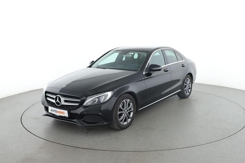 Schwarz Gebraucht 2017 Mercedes C180 Avantgarde Limousine | 21.650 € (Fairer Preis) - Bild 1/3
