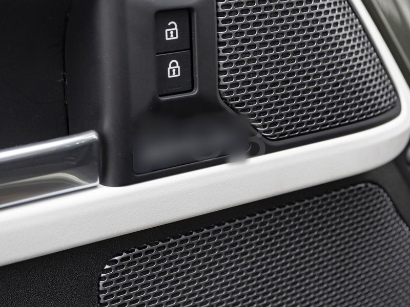 Gebraucht Land Rover Defender 200 PS (147 kW) 2020 Grün SUV