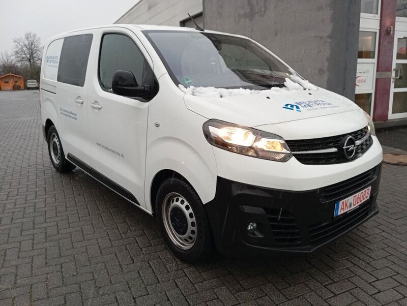 Weiß Gebraucht 2020 Opel Vivaro Van | 20.990 € (Guter Preis) - Bild 1/4