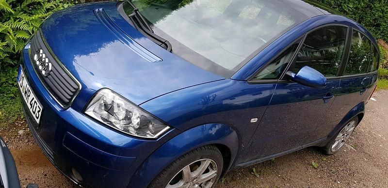Blau Gebraucht 2005 Audi A2 Kleinwagen | 5.150 € (Fairer Preis) - Bild 1/4