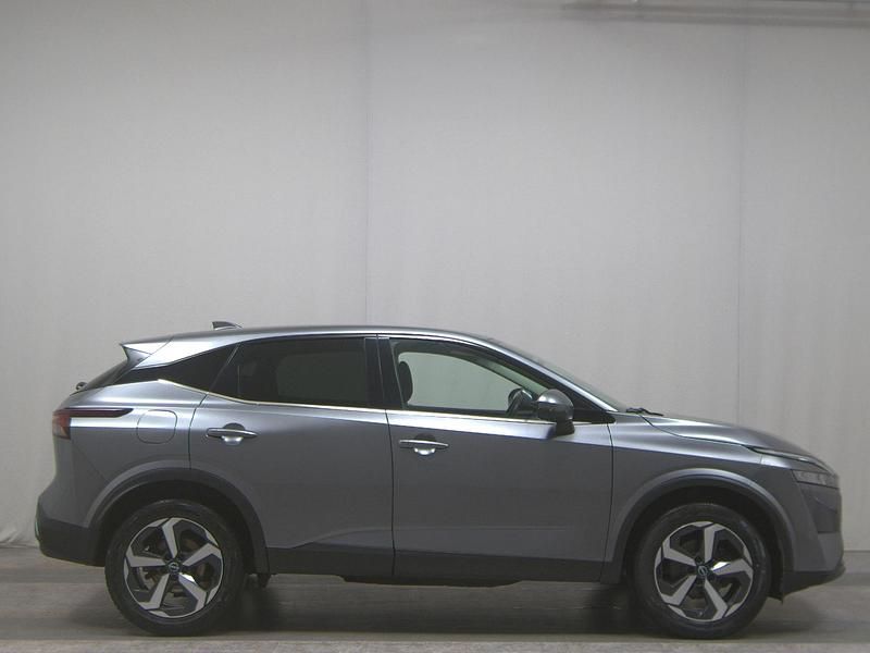 Grau Gebraucht 2022 Nissan Qashqai N-Connecta SUV | 18.480 € (Guter Preis) - Bild 1/4