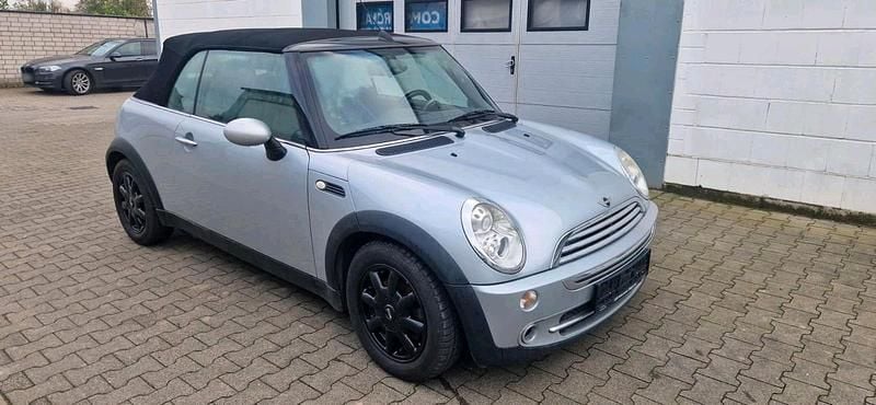 Second-hand Mini Cooper Cabriolet 116 CP (85 kW) 2006 Argintiu Cabrio