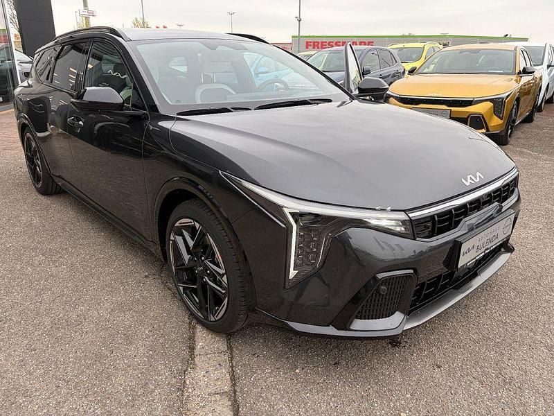 Neu Kia K4 GT-Line 179 PS (131 kW) 2026 Grau Kombi