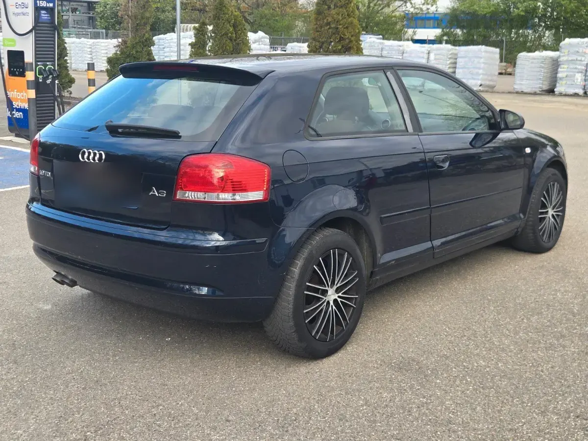 Gebraucht Audi Coupé 105 PS (77 kW) 2006 Blau Coupé