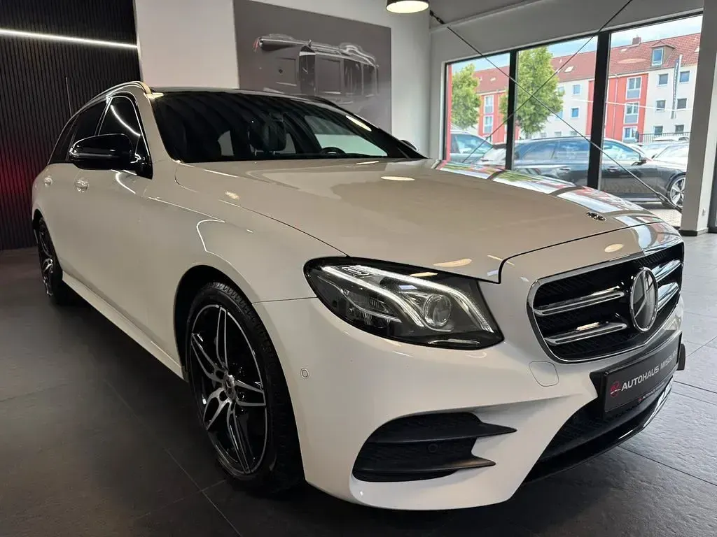 Gebraucht Mercedes E400 AMG 340 PS (250 kW) 2019 Weiß Limousine